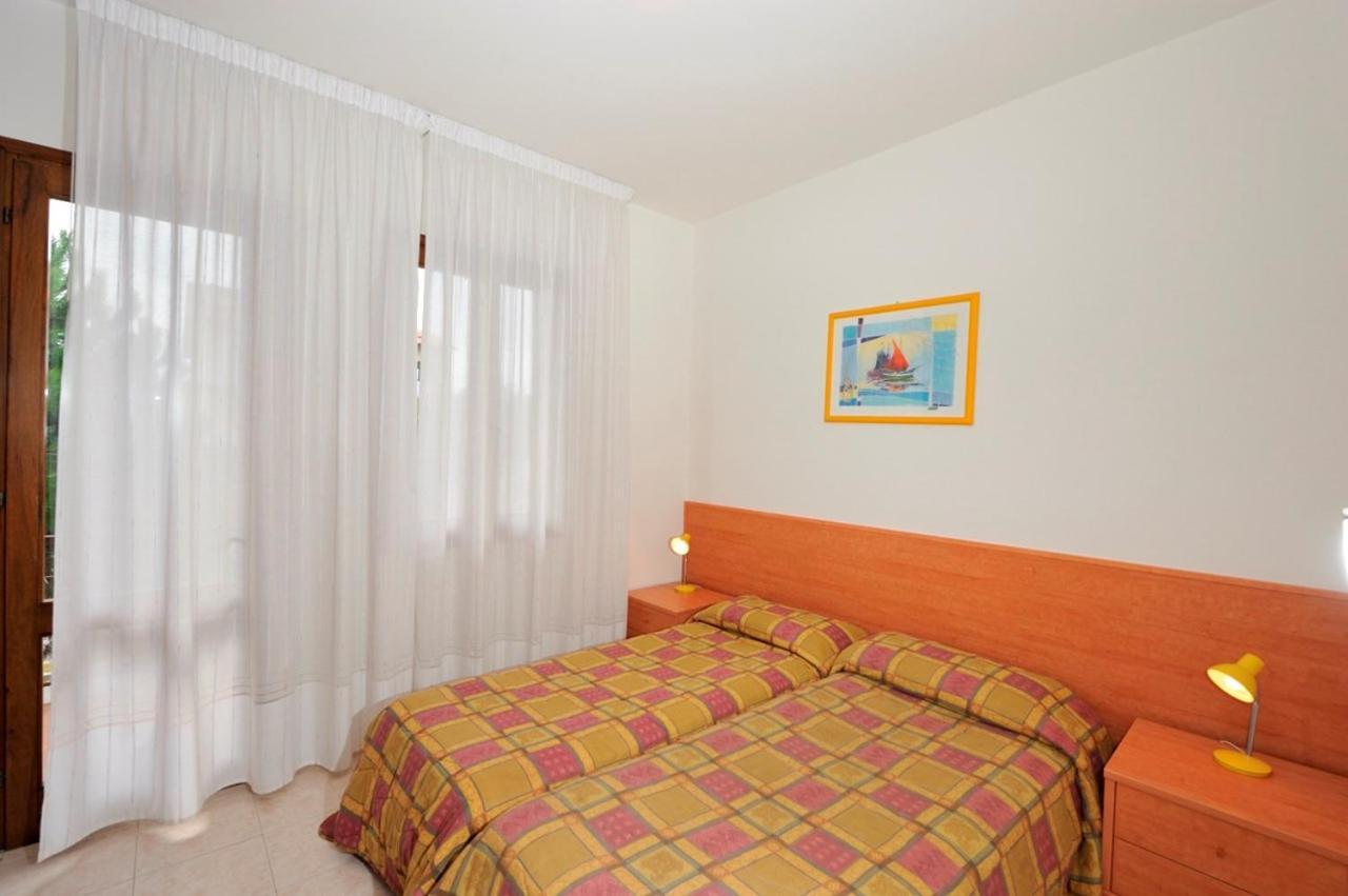 Amazing Villa With Private Garden In Bibione Kültér fotó